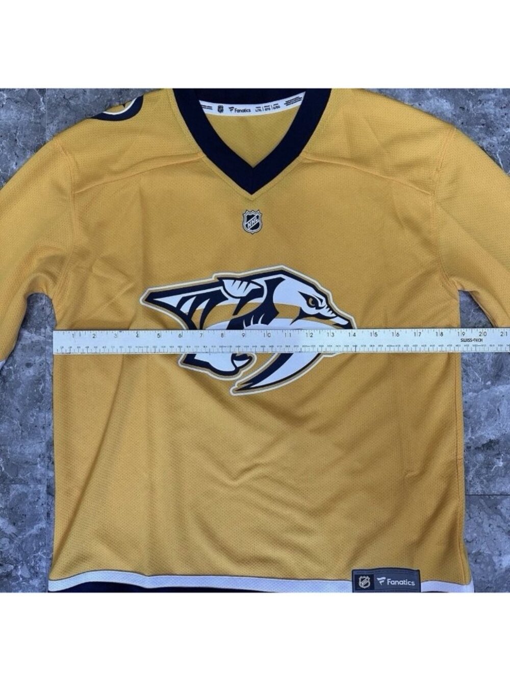 Nashville Predators Fanatics Youth L/XL Breakaway NHL Hockey Jersey NWT - Picture 5 of 6